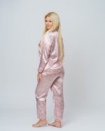 Πιτζάμα σετ σατινέ με καρδιές και λευκό ρέλι - Image 2